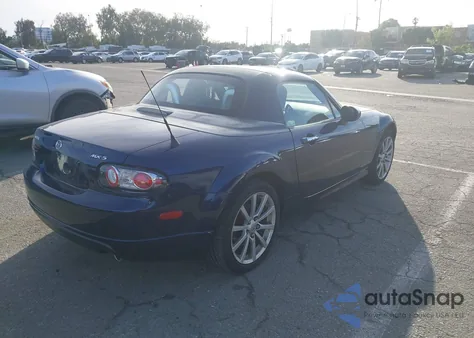 2008 Mazda Mx-5 Grand Touring z USA, uszkodzony, nr VIN JM1NC26FX80154277